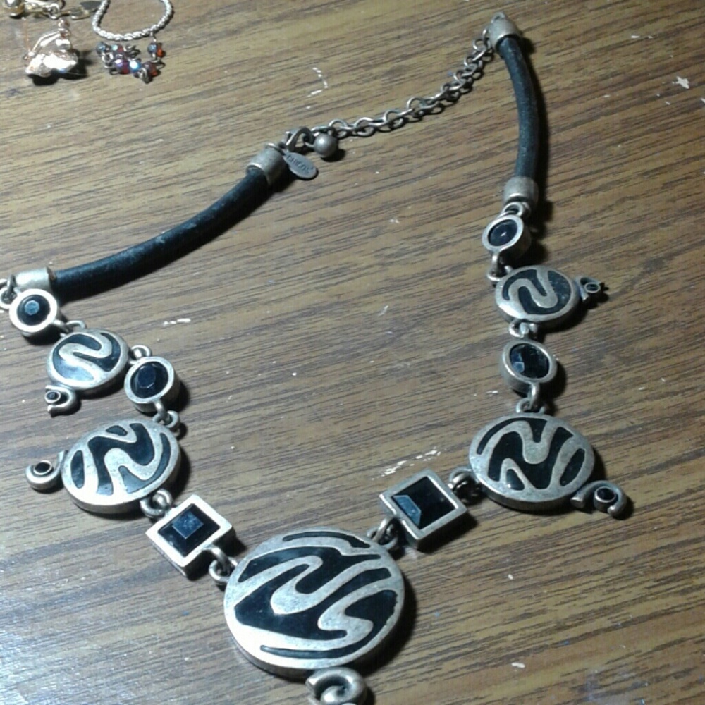 Chico necklace